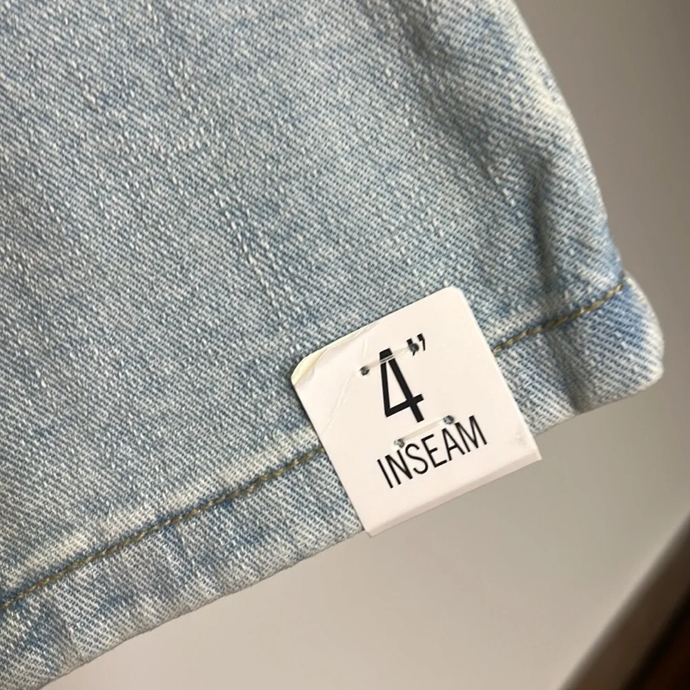 NWT‎ Lee Light Blue Stretchy Denim Shorts- 6